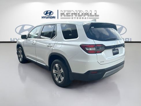 Used 2024 Honda Pilot EX-L image 4