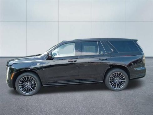 Certified 2026 Cadillac Escalade Platinum Sport AWD/4WD image 2