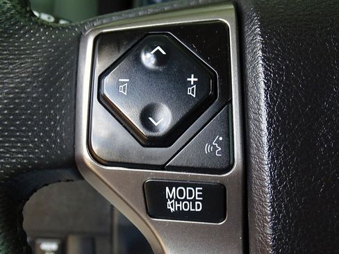 Used 2021 Toyota Tacoma SR5 w/ Trail Edition AWD/4WD image 27