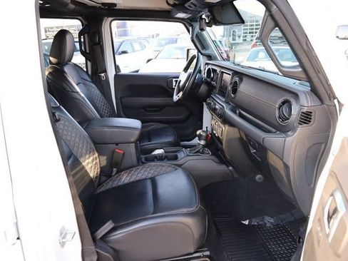 Used 2021 Jeep Gladiator Overland AWD/4WD image 26