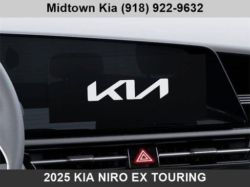New 2025 Kia Niro EX Touring image 20
