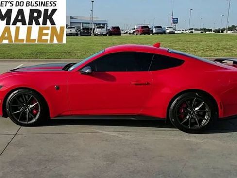 Used 2025 Ford Mustang Dark Horse RWD image 5
