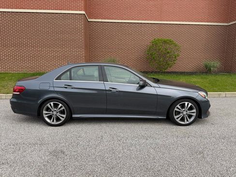 Used 2014 Mercedes-Benz E 350 4MATIC Sedan image 9