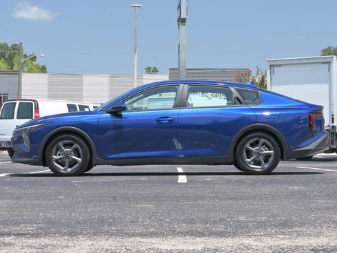 Used 2025 Kia K4 FWD image 7