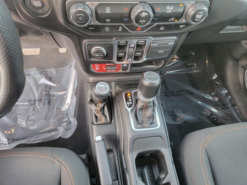 Used 2023 Jeep Gladiator Mojave w/ Trailer Tow Package AWD/4WD image 20
