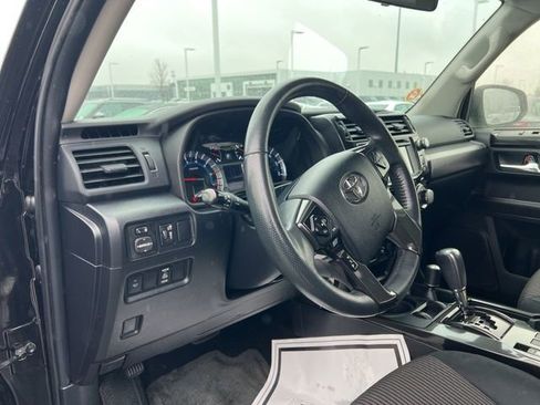 Used 2014 Toyota 4Runner Trail image 9