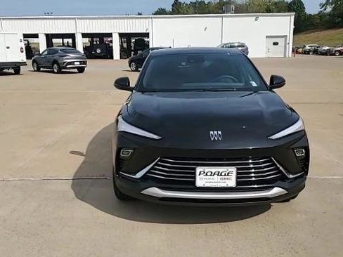 New 2026 Buick Envista Preferred w/ Convenience II Package image 3