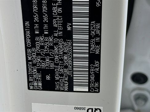 Used 2025 Toyota 4Runner TRD Off-Road image 12