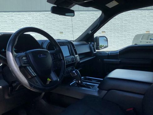 Used 2020 Ford F150 XLT w/ Equipment Group 302A Luxury AWD/4WD image 5