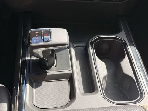 Used 2023 Chevrolet Silverado 1500 ZR2 AWD/4WD image 19