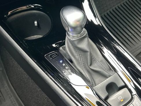 Used 2020 Toyota C-HR XLE FWD image 60