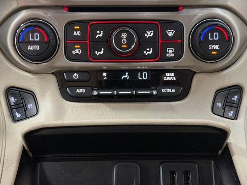 Used 2016 GMC Yukon Denali w/ Open Road Package AWD/4WD image 17