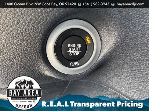 New 2026 Chrysler Pacifica Select w/ S Appearance Package FWD image 24