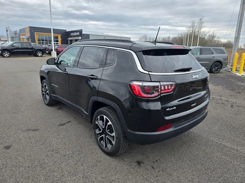 Used 2022 Jeep Compass Limited AWD/4WD image 7