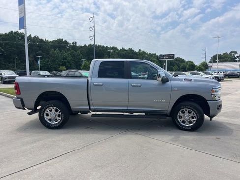 Used 2024 RAM 2500 Laramie AWD/4WD image 10