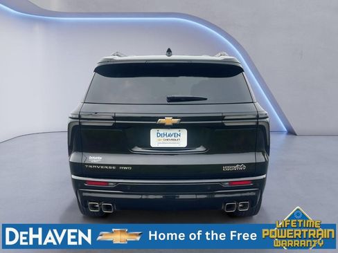 Used 2026 Chevrolet Traverse High Country w/ LPO, Floor Liner Package AWD/4WD image 5