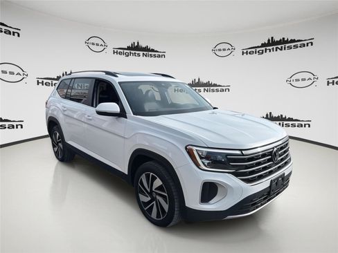 Used 2024 Volkswagen Atlas SE image 7