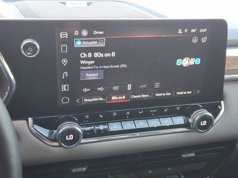 Used 2024 GMC Canyon Denali image 5