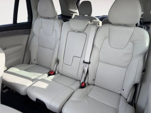 New 2026 Volvo XC90 B6 Ultra image 13