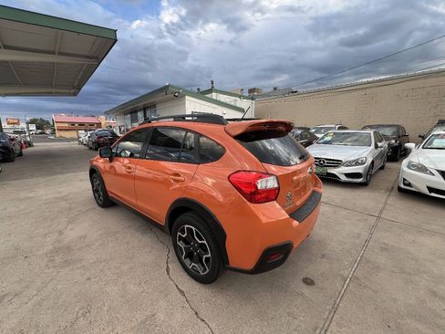 Used 2014 Subaru Crosstrek 2.0i Premium w/ Moonroof Package AWD/4WD image 8