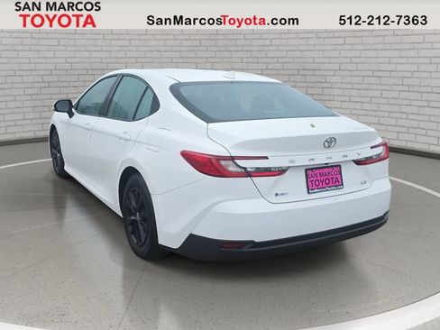 Used 2025 Toyota Camry LE image 7