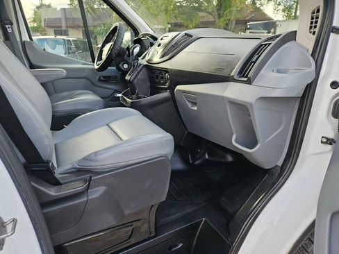 Used 2016 Ford Transit 250 148 Medium Roof RWD image 9