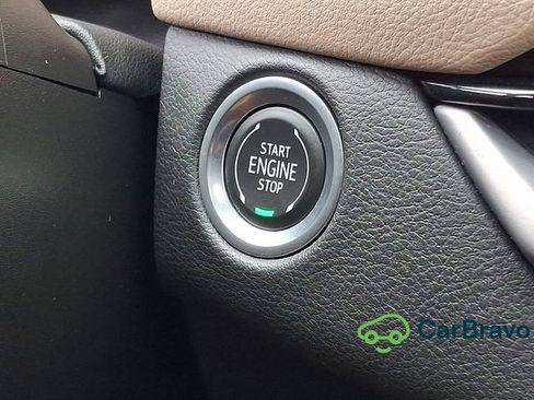 Certified 2024 Cadillac XT4 Premium Luxury AWD/4WD image 30