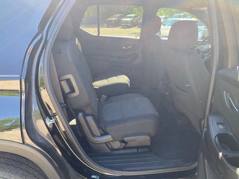 Used 2023 Chevrolet Traverse LT w/ LPO, Floor Liner Package AWD/4WD image 10
