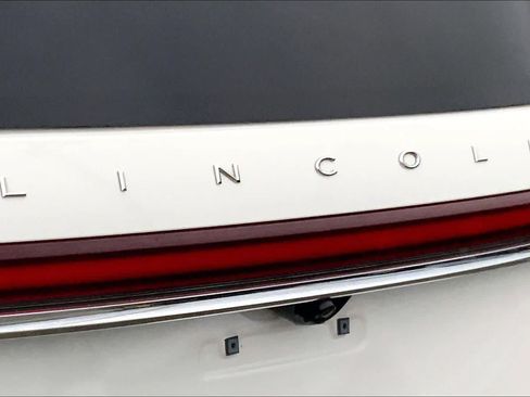 Used 2020 Lincoln Aviator Reserve w/ Equipment Group 202A AWD/4WD image 27