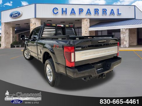 Certified 2021 Ford F250 Platinum w/ FX4 Off-Road Package AWD/4WD image 17