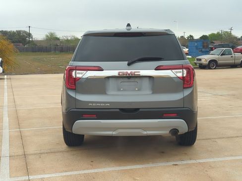 Used 2020 GMC Acadia SLE w/ LPO, Floor Liner Package image 3