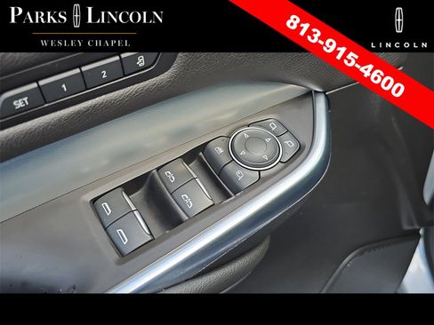 Used 2020 Cadillac XT4 Premium Luxury w/ Enhanced Visibility Package image 19