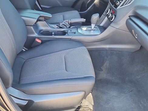 Used 2023 Subaru Crosstrek 2.0i image 13