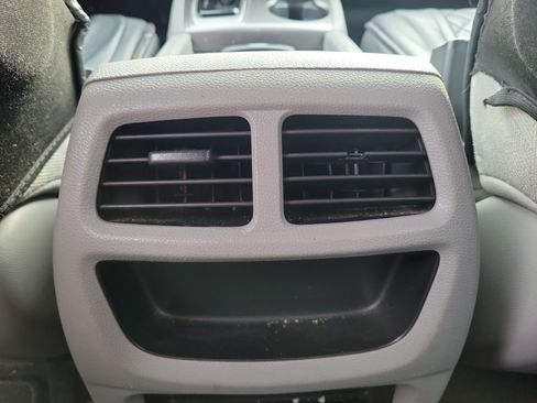 Used 2020 Honda Pilot LX image 13