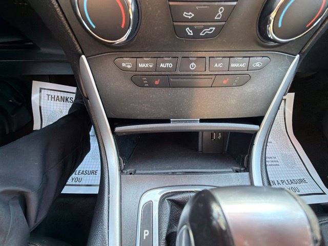 Used 2017 Ford Edge SEL FWD image 40