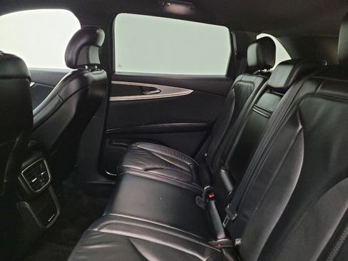 Used 2016 Lincoln MKX Select AWD/4WD image 18