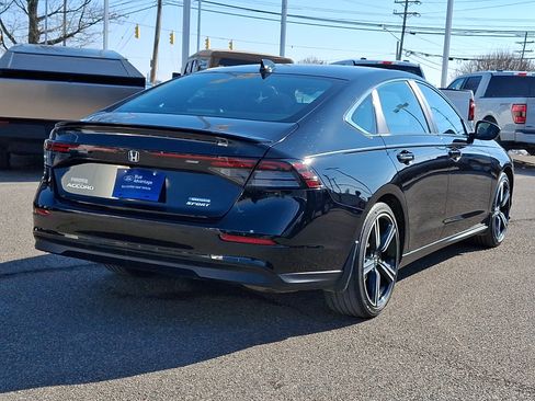 Used 2024 Honda Accord Sport image 10