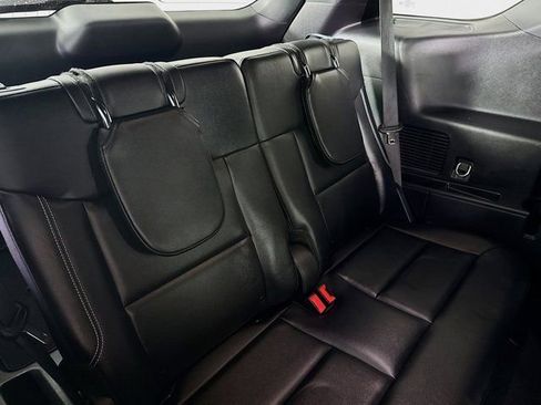 Used 2022 Ford Explorer ST image 37