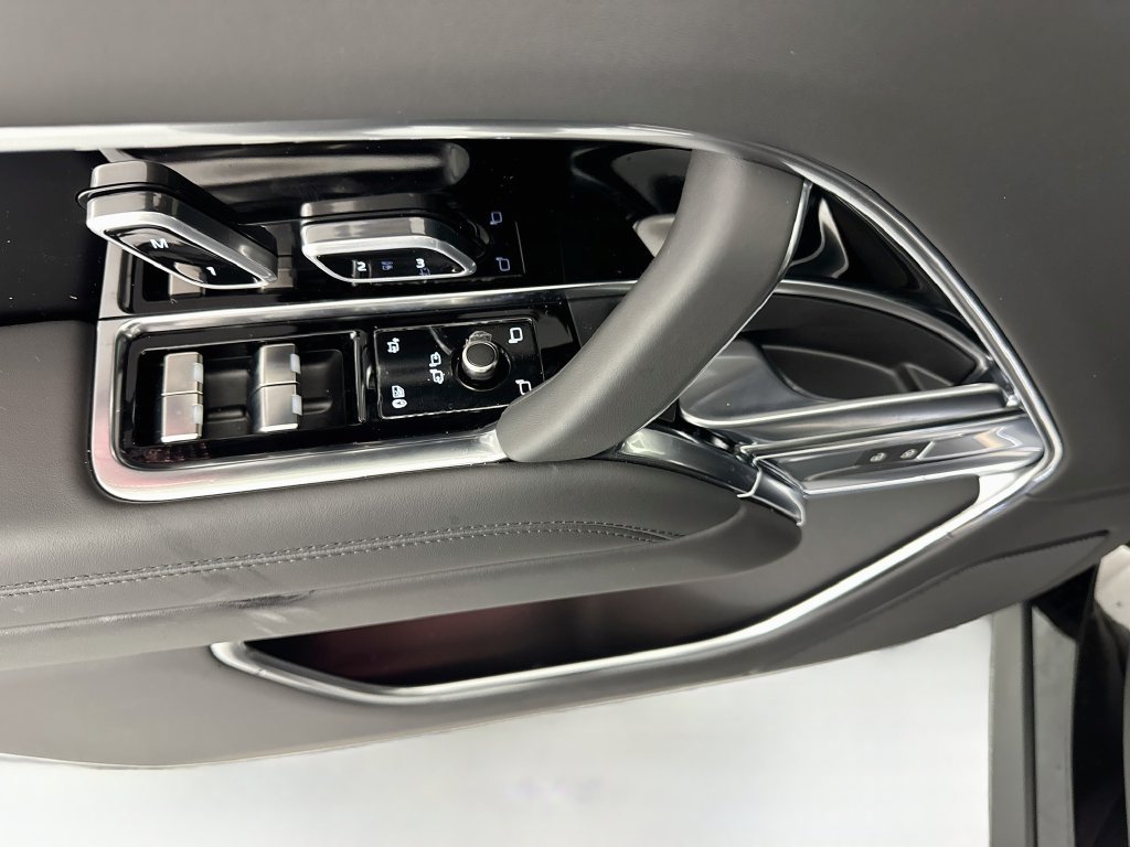 New 2027 Land Rover Range Rover SE AWD/4WD image 18
