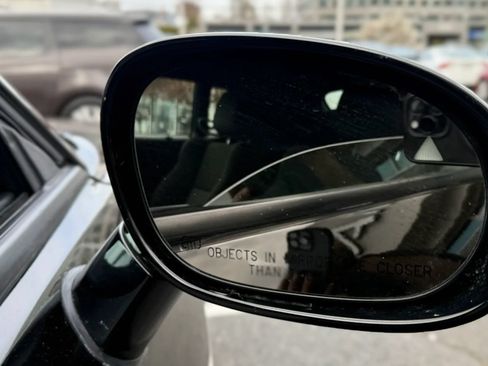Used 2022 Dodge Challenger GT AWD/4WD image 37