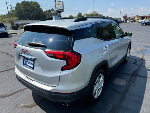 Used 2018 GMC Terrain SLE w/ Driver Convenience Package image 6