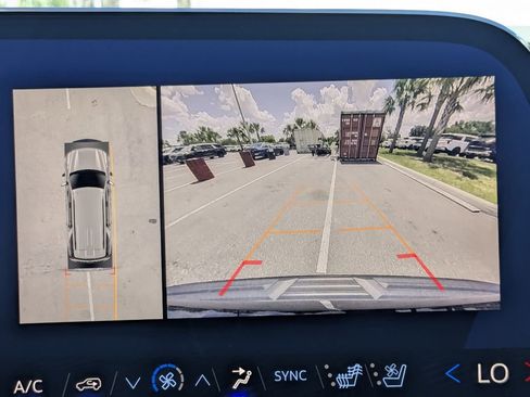 Used 2025 Chevrolet Tahoe High Country RWD image 30