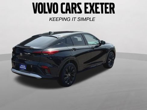 Used 2025 Buick Envista Sport Touring w/ Experience Buick Package FWD image 11