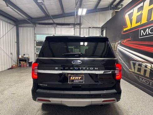 Used 2024 Ford Expedition Limited AWD/4WD image 17