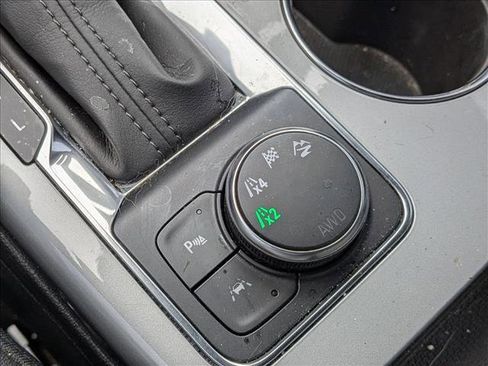 Used 2023 Chevrolet Blazer LT AWD/4WD image 13