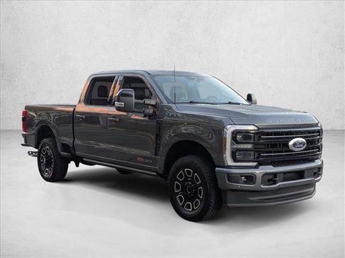 Used 2026 Ford F350 Platinum AWD/4WD image 3