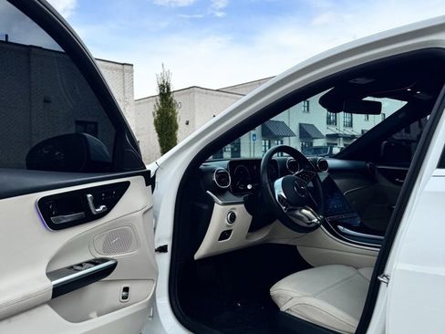 Used 2024 Mercedes-Benz C 300 Sedan image 25