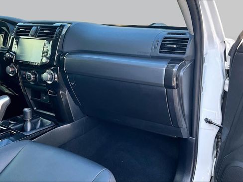 Used 2024 Toyota 4Runner TRD Off-Road Premium w/ Moonroof Package AWD/4WD image 18