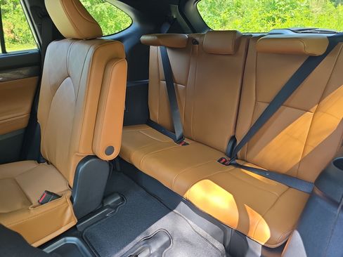 New 2026 Toyota Highlander Platinum AWD/4WD image 15