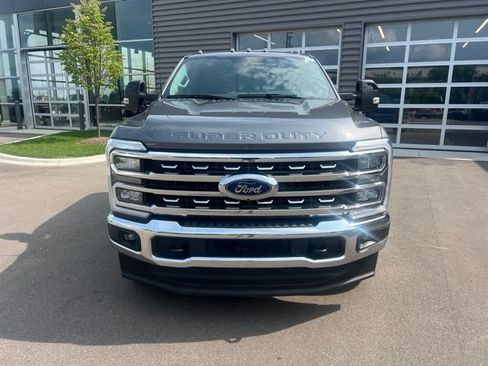 Used 2024 Ford F250 Lariat AWD/4WD image 2